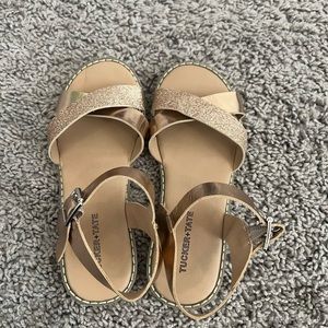 Girls sandals